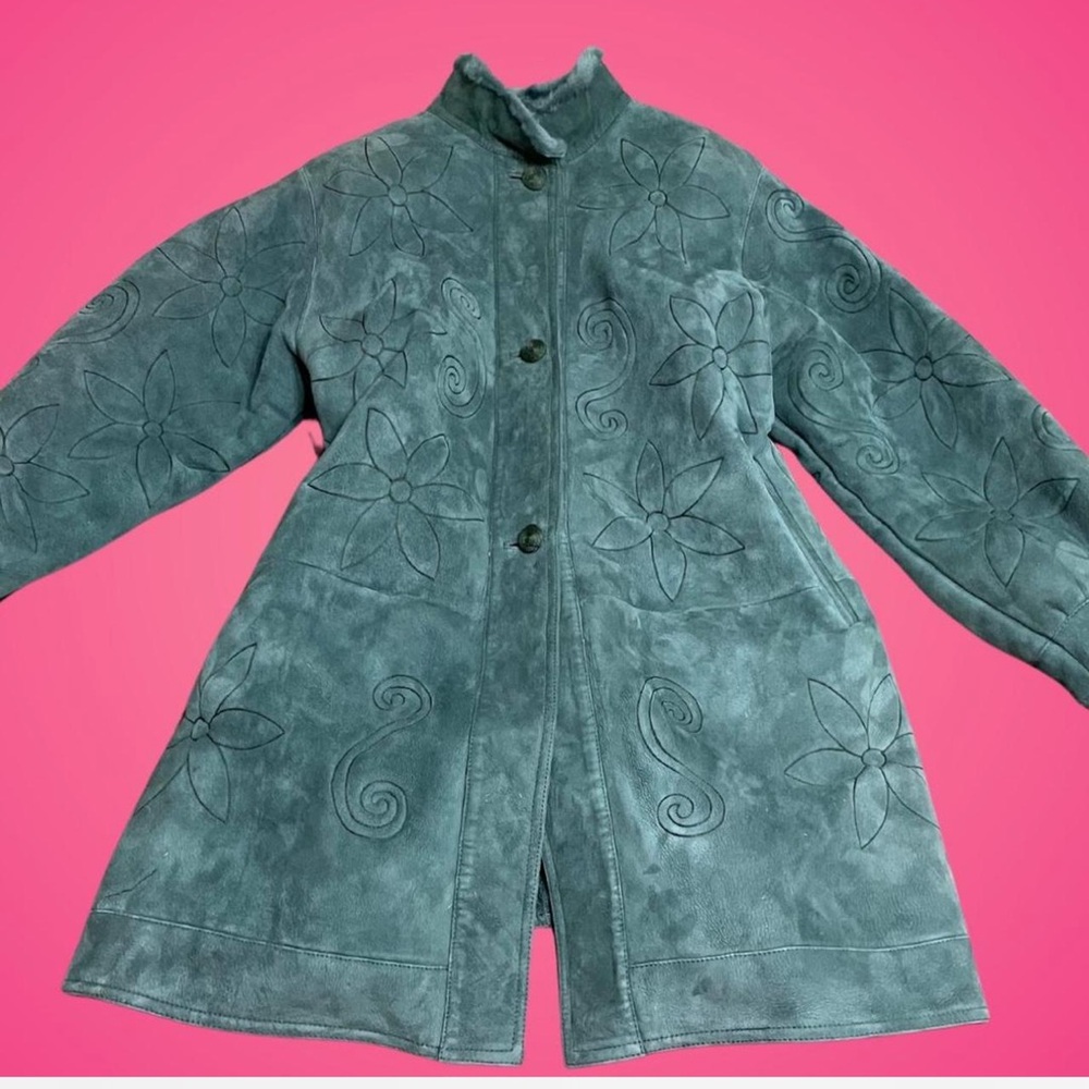 Christia Floral Embroidered Green Jacket. Made in Italy